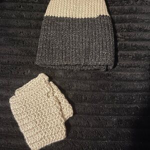 Two-Tone Knit Beanie and Gloves Set
